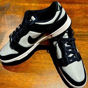 Men’s Nike Dunk Low Retro Sneakers (Georgetown)